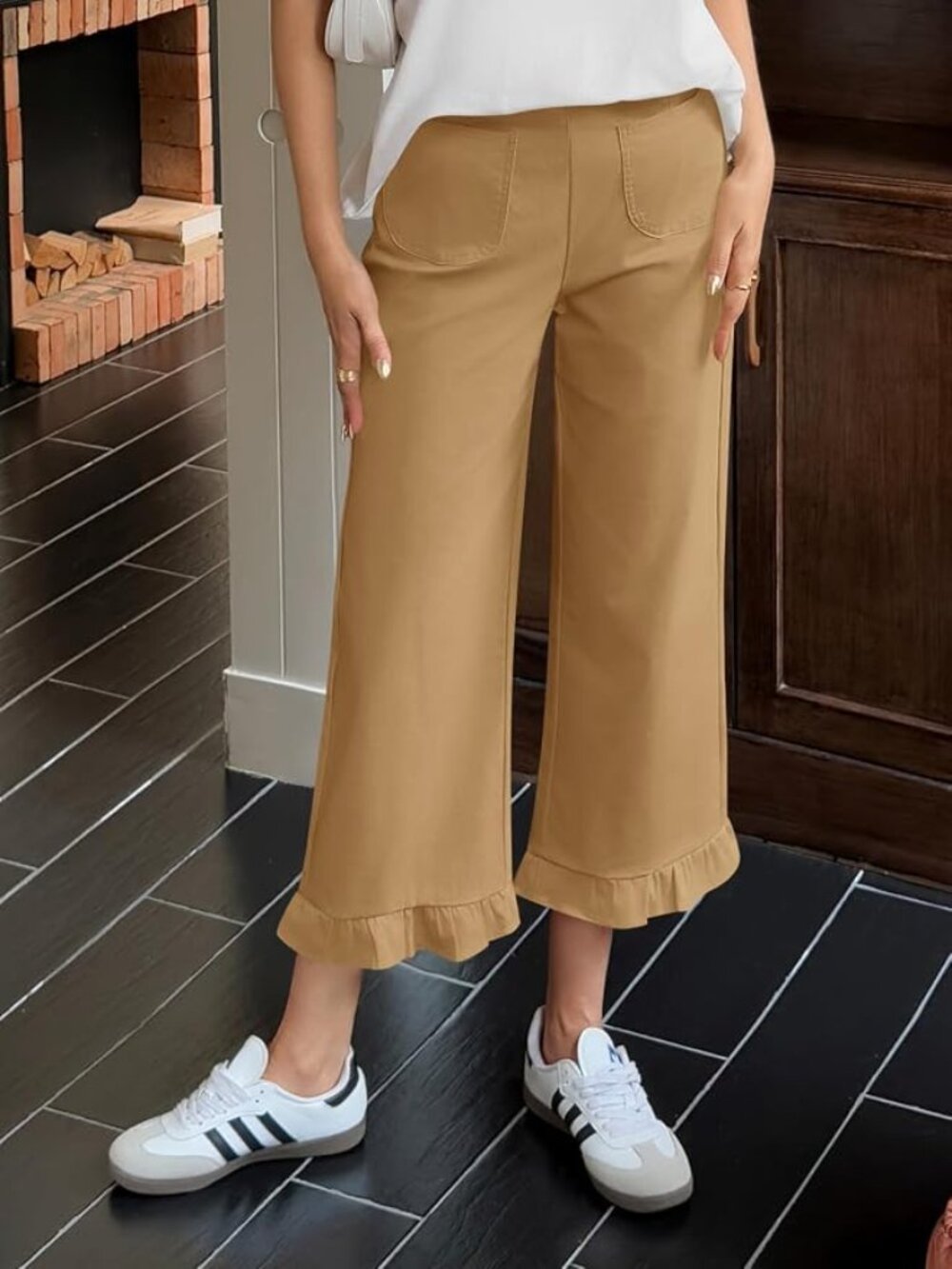 π€ NWT Cicy Bell Khaki Ruffle Hem Wide Leg Pants Size M - Picture 4 of 6